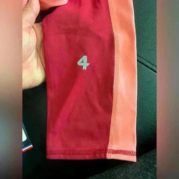 Fourlaps Plyo Workout/Lounge 2-toned Leggings SIZE XS. NWT - Picture 7 of 10